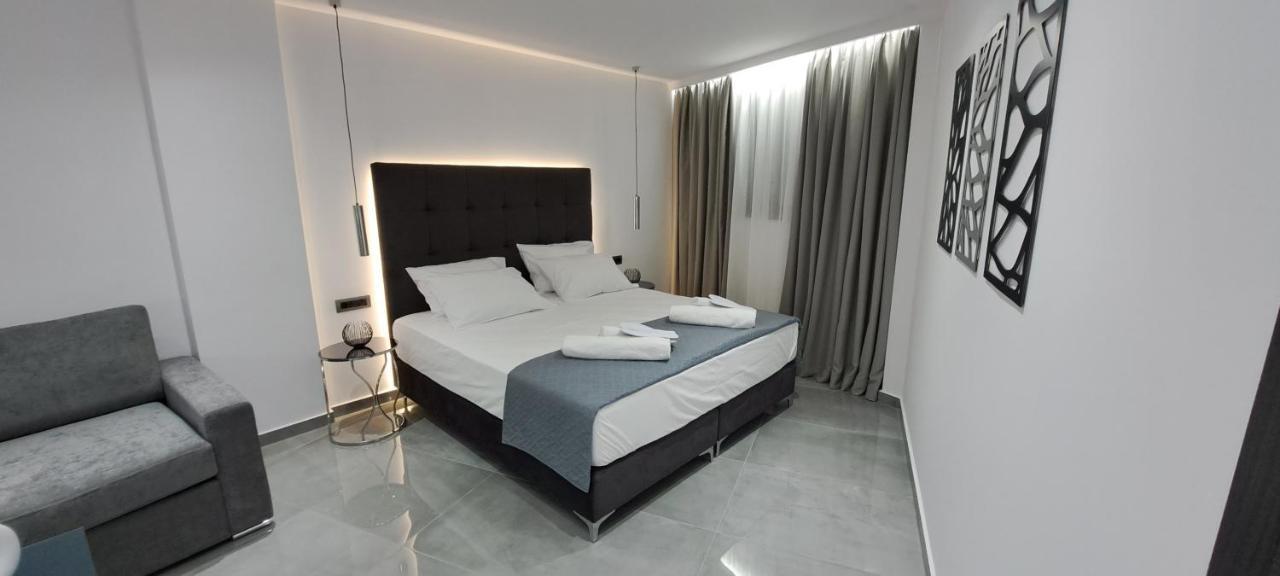 Km Luxury Apart Downtown Iraklio Exterior foto