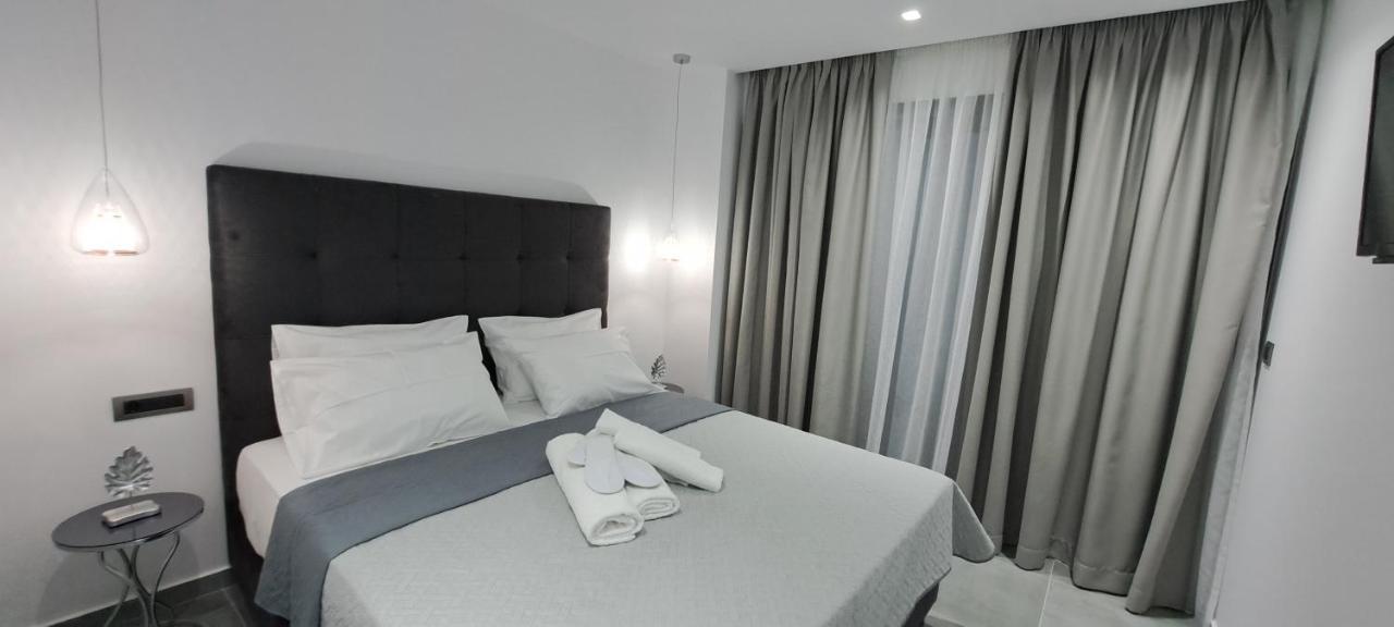 Km Luxury Apart Downtown Iraklio Exterior foto