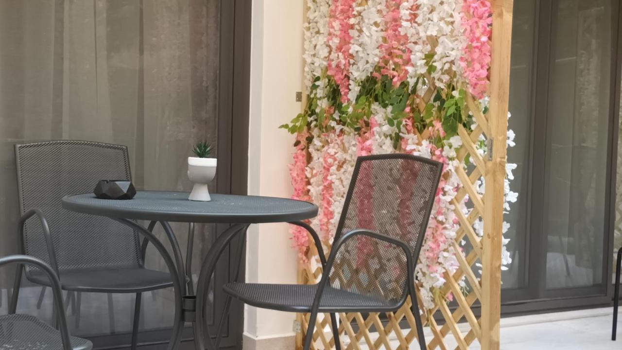 Km Luxury Apart Downtown Iraklio Exterior foto