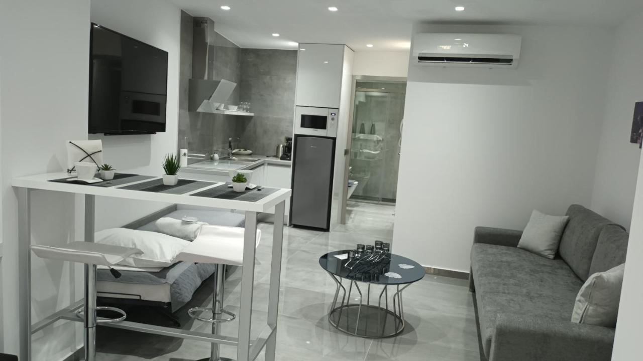 Km Luxury Apart Downtown Iraklio Exterior foto