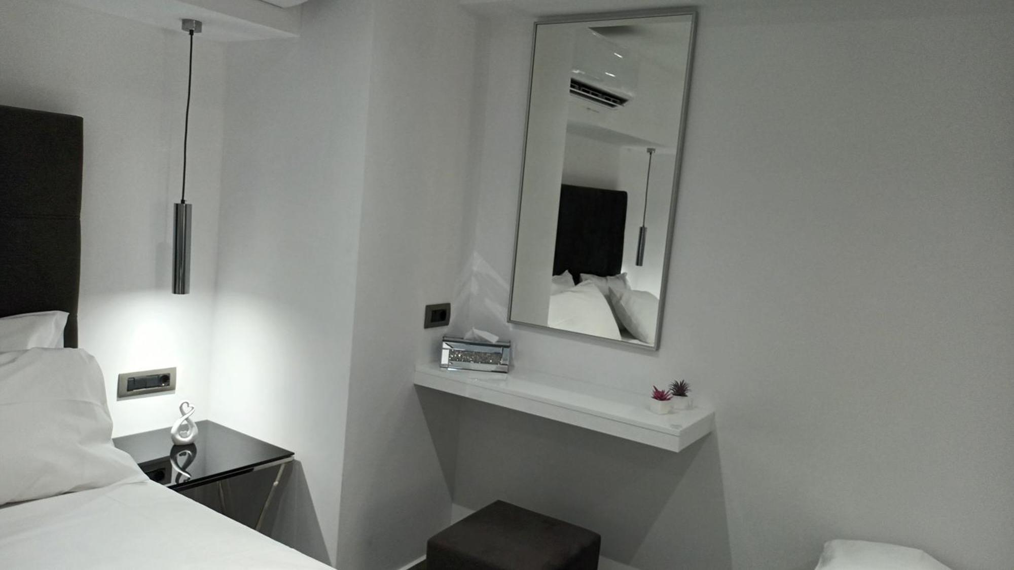 Km Luxury Apart Downtown Iraklio Exterior foto
