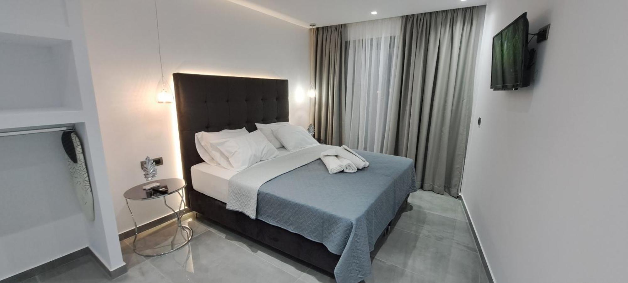 Km Luxury Apart Downtown Iraklio Exterior foto